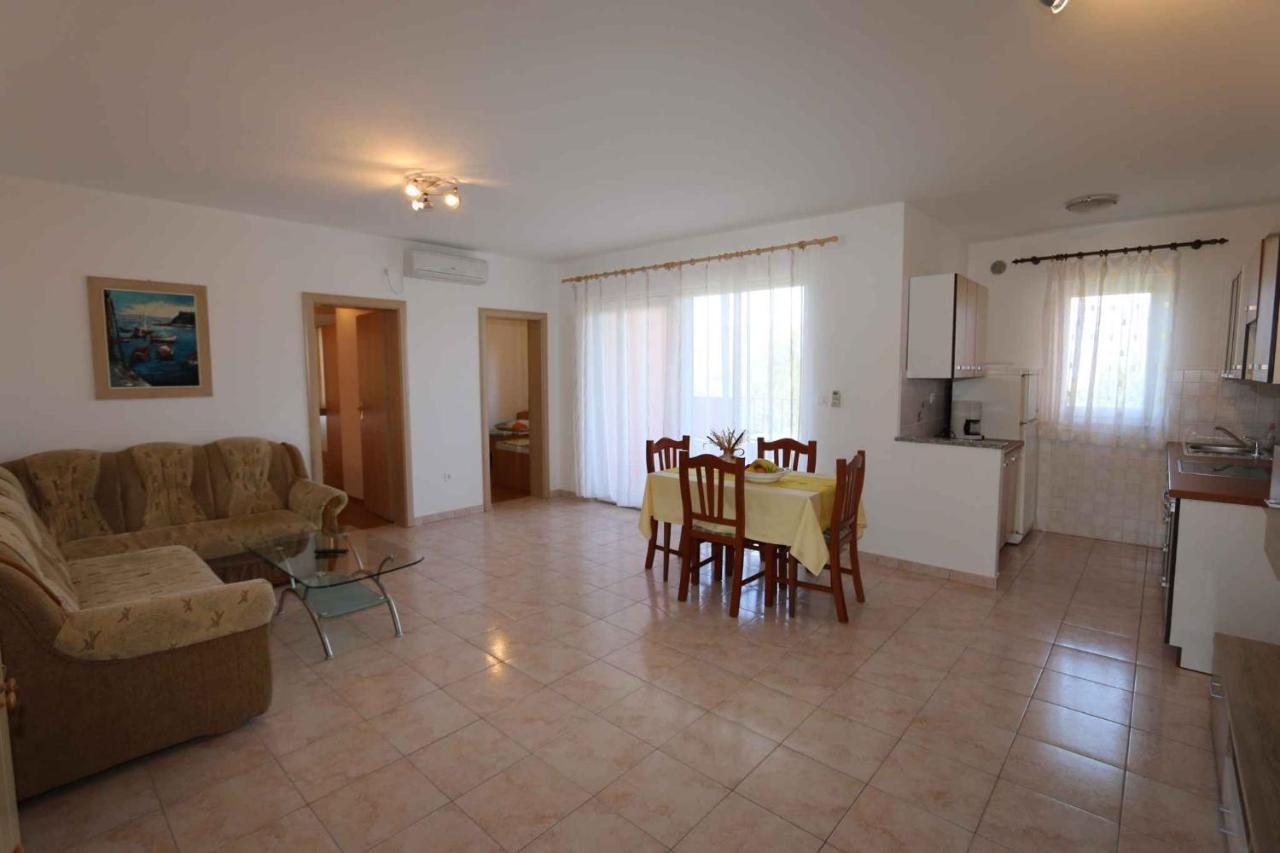 Apartments In Silo/Insel Krk 13430 Extérieur photo
